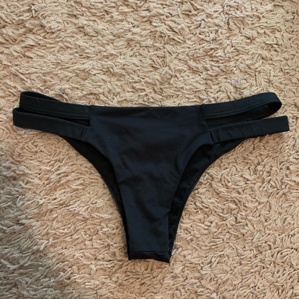BILLABONG Black Bikini Bottoms